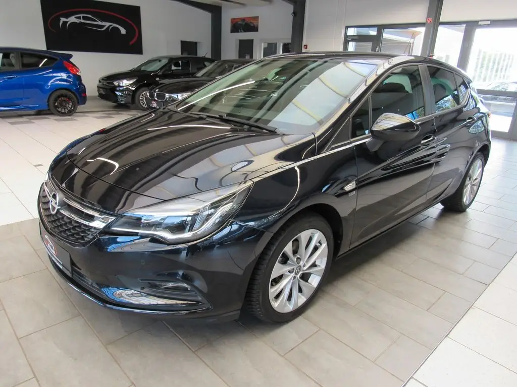 Photo 1 : Opel Astra 2019 Essence