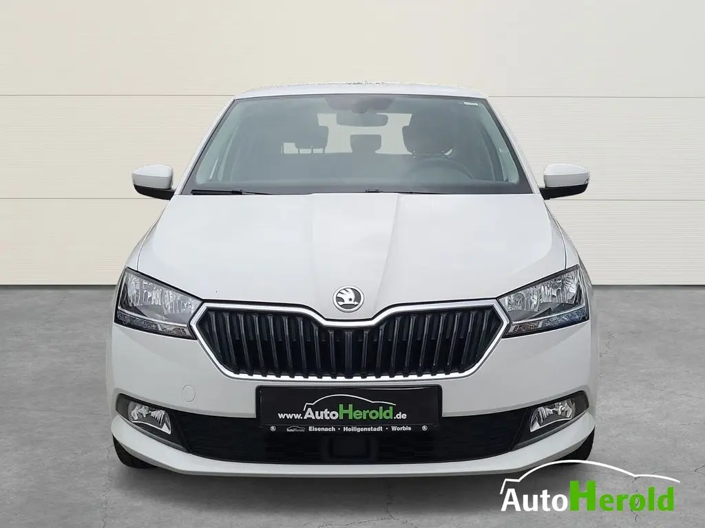 Photo 1 : Skoda Fabia 2021 Essence