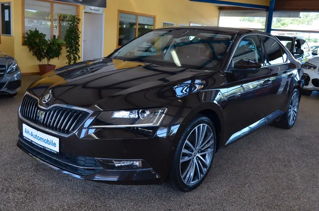 Photo 1 : Skoda Superb 2016 Diesel