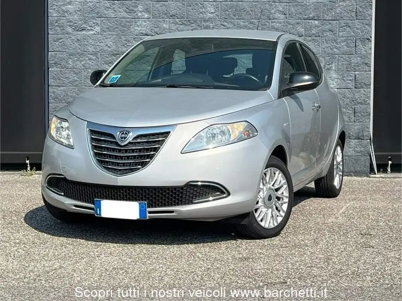 Photo 1 : Lancia Ypsilon 2015 Essence