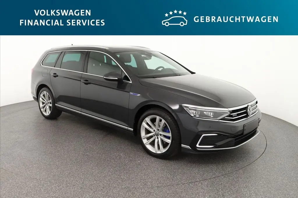 Photo 1 : Volkswagen Passat 2021 Hybrid