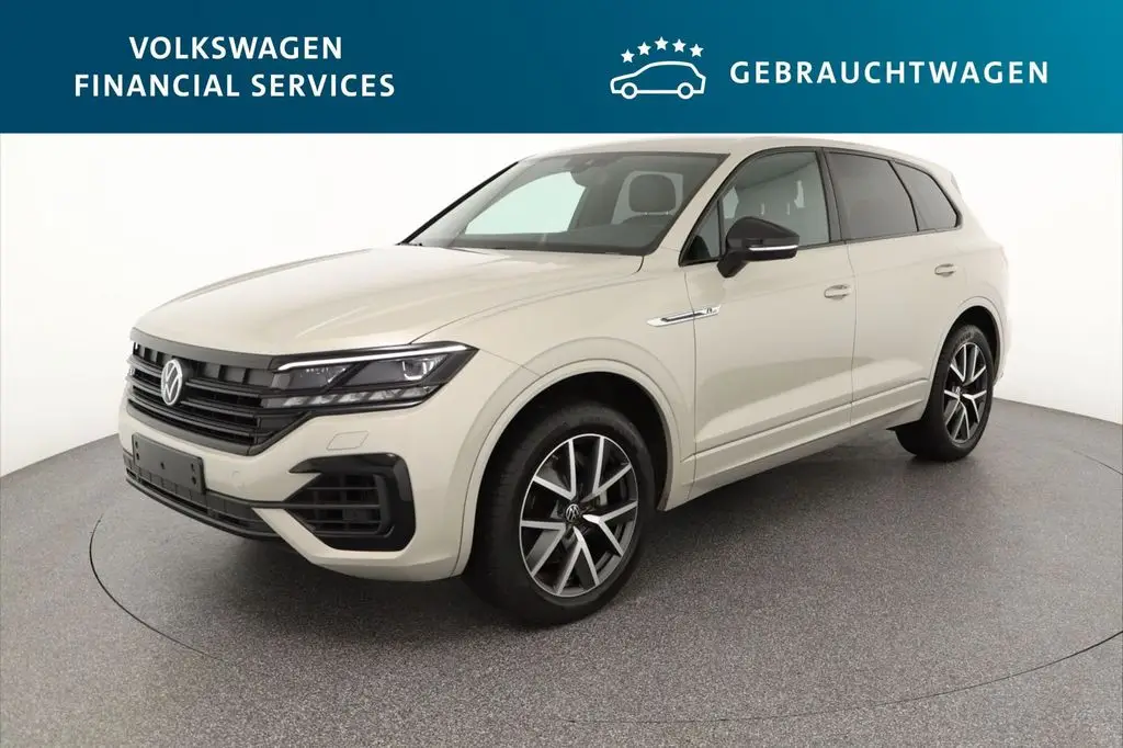 Photo 1 : Volkswagen Touareg 2021 Essence