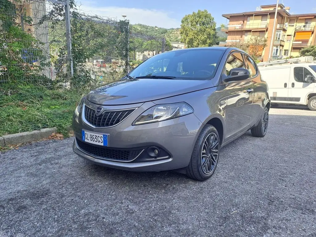 Photo 1 : Lancia Ypsilon 2022 Hybrid