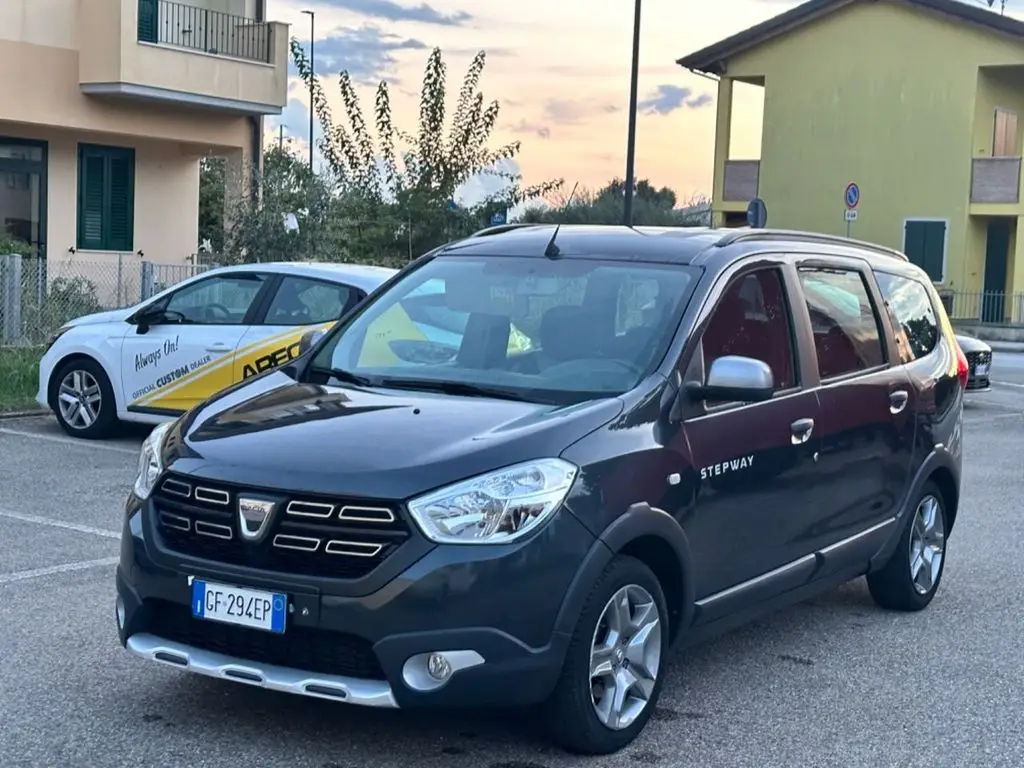 Photo 1 : Dacia Lodgy 2021 Diesel