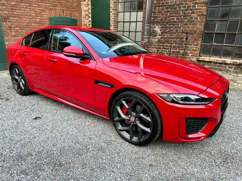 Photo 1 : Jaguar Xe 2019 Petrol