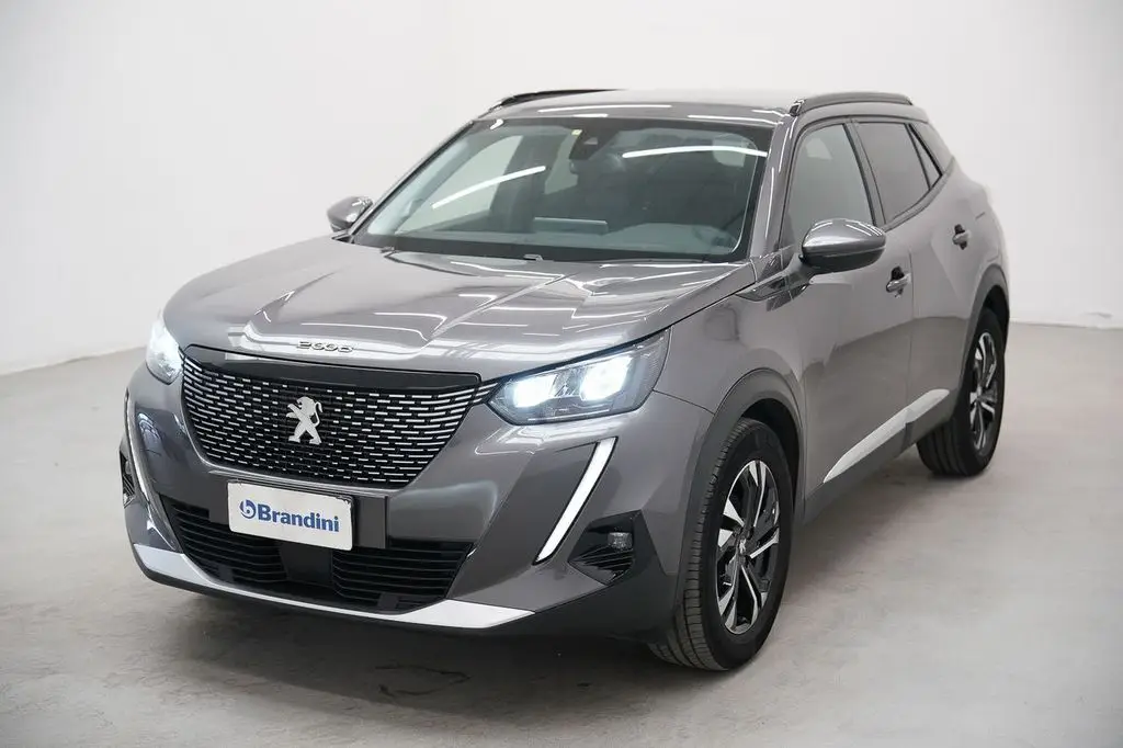 Photo 1 : Peugeot 2008 2021 Essence