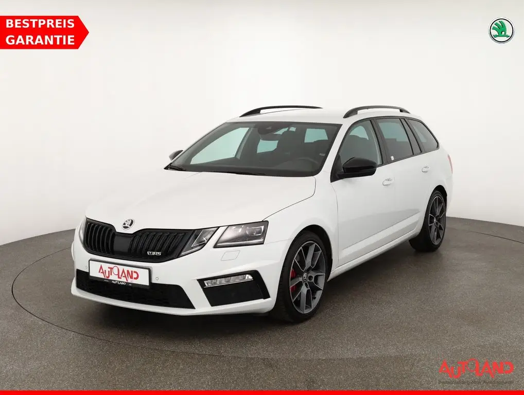 Photo 1 : Skoda Octavia 2018 Petrol