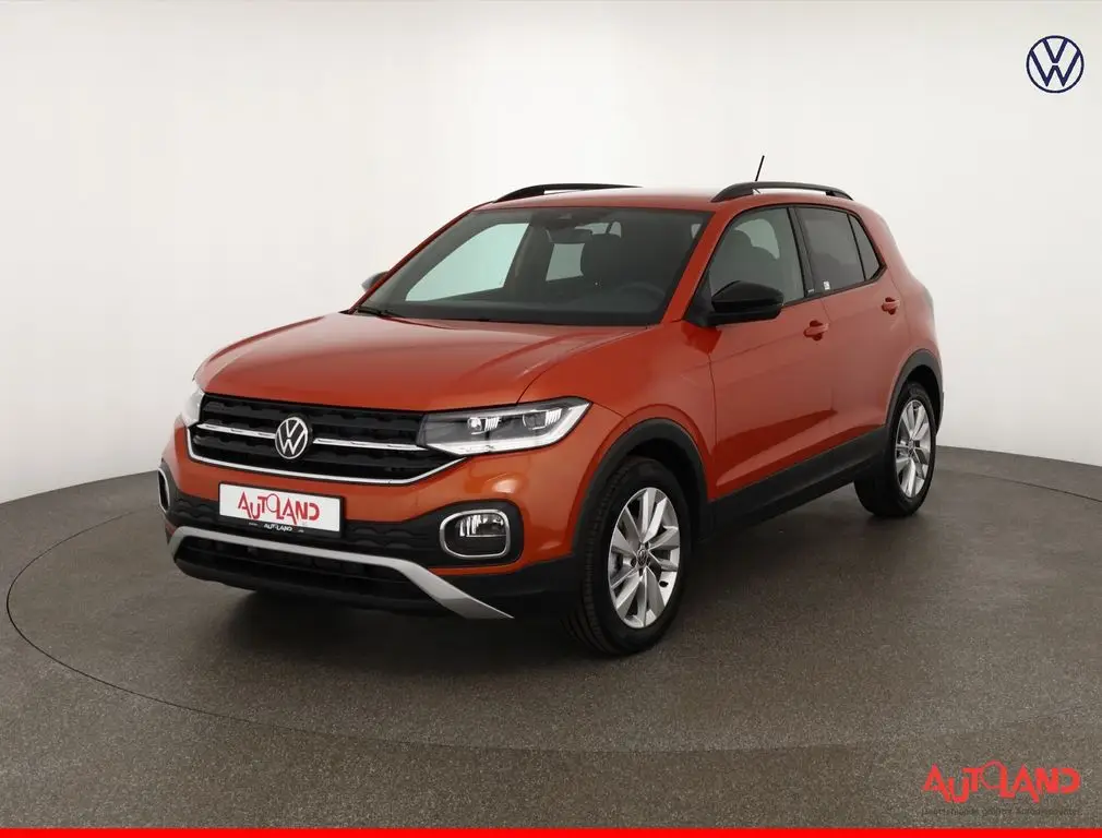 Photo 1 : Volkswagen T-cross 2023 Essence