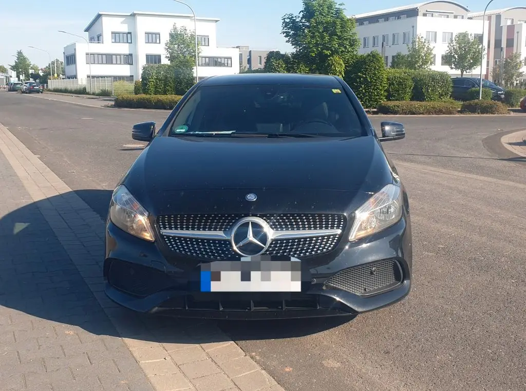 Photo 1 : Mercedes-benz Classe A 2016 Petrol