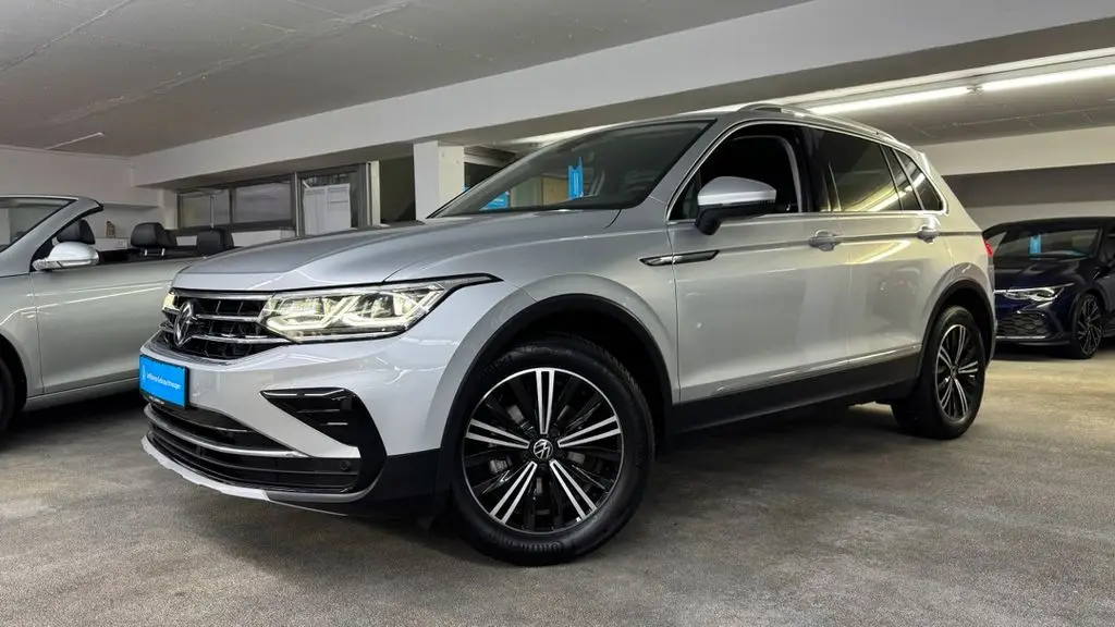 Photo 1 : Volkswagen Tiguan 2023 Essence