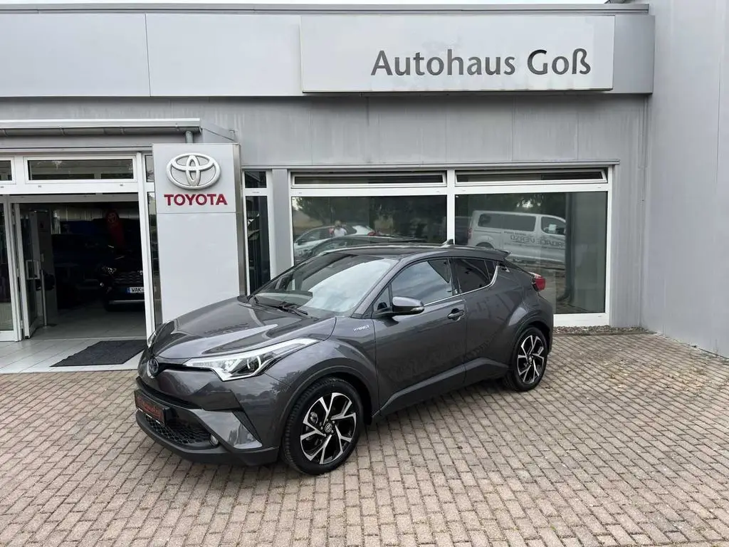 Photo 1 : Toyota C-hr 2018 Essence