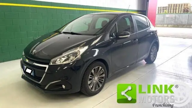 Photo 1 : Peugeot 208 2019 Petrol