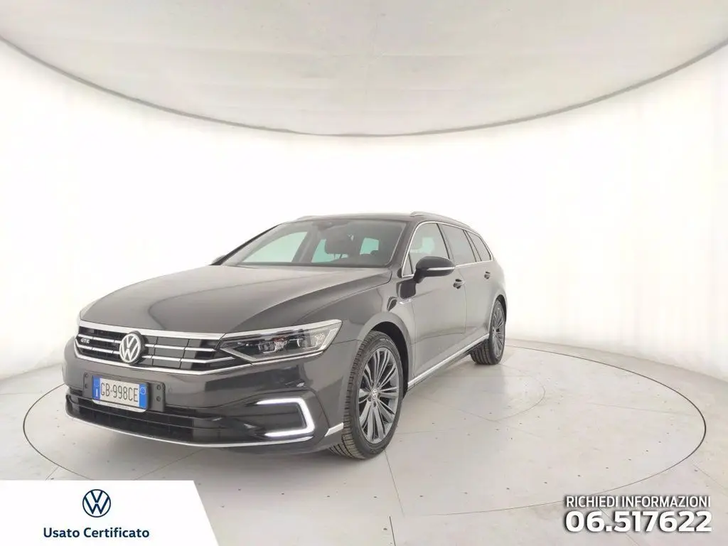 Photo 1 : Volkswagen Passat 2020 Hybride