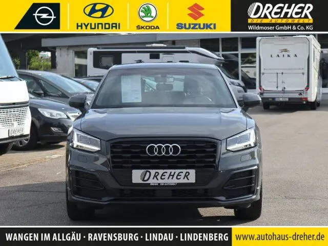 Photo 1 : Audi Q2 2018 Petrol