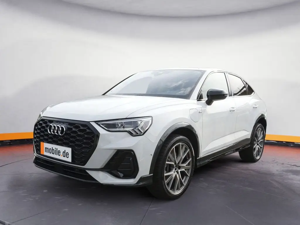 Photo 1 : Audi Q3 2023 Hybride