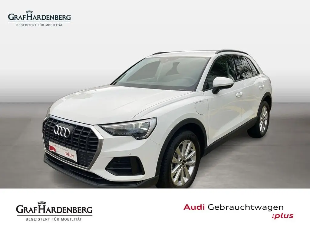 Photo 1 : Audi Q3 2022 Hybrid