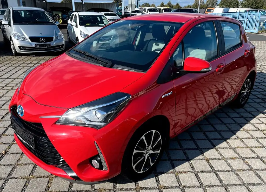 Photo 1 : Toyota Yaris 2018 Hybrid