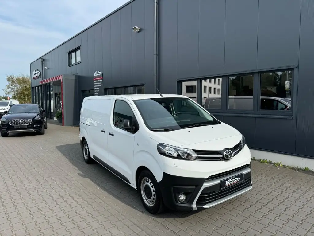 Photo 1 : Toyota Proace 2022 Diesel