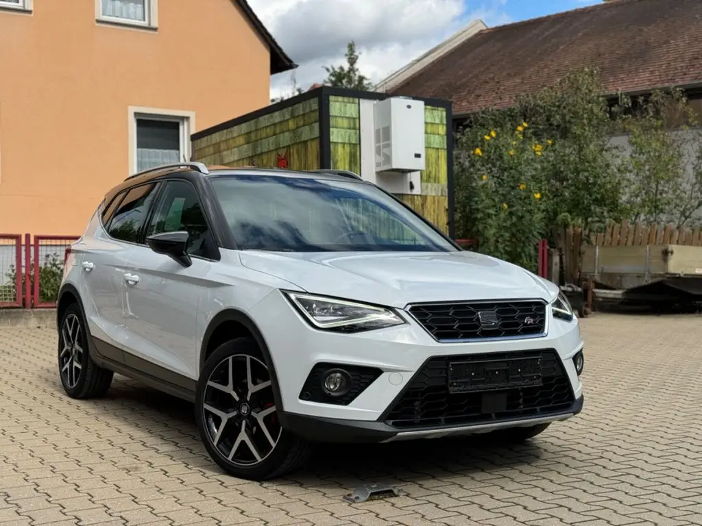 Photo 1 : Seat Arona 2019 Petrol