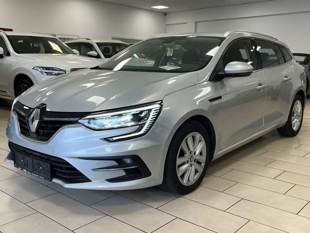 Photo 1 : Renault Megane 2021 Diesel