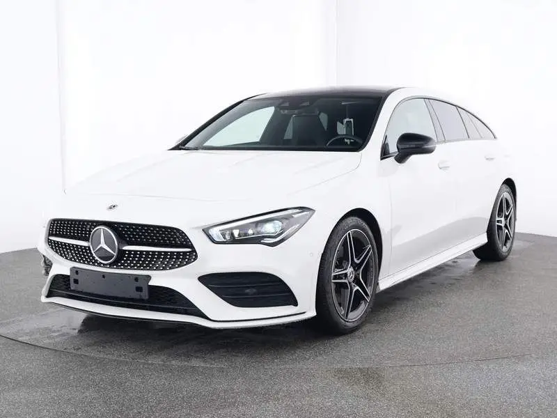 Photo 1 : Mercedes-benz Classe Cla 2023 Petrol