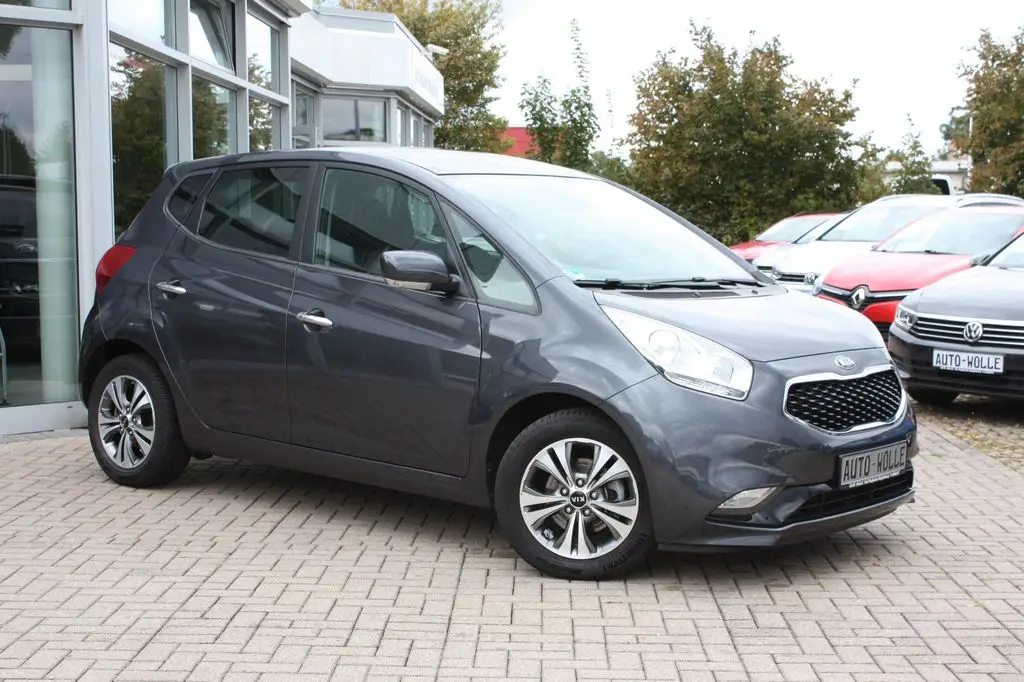 Photo 1 : Kia Venga 2016 Petrol