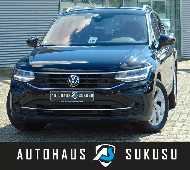 Photo 1 : Volkswagen Tiguan 2023 Essence