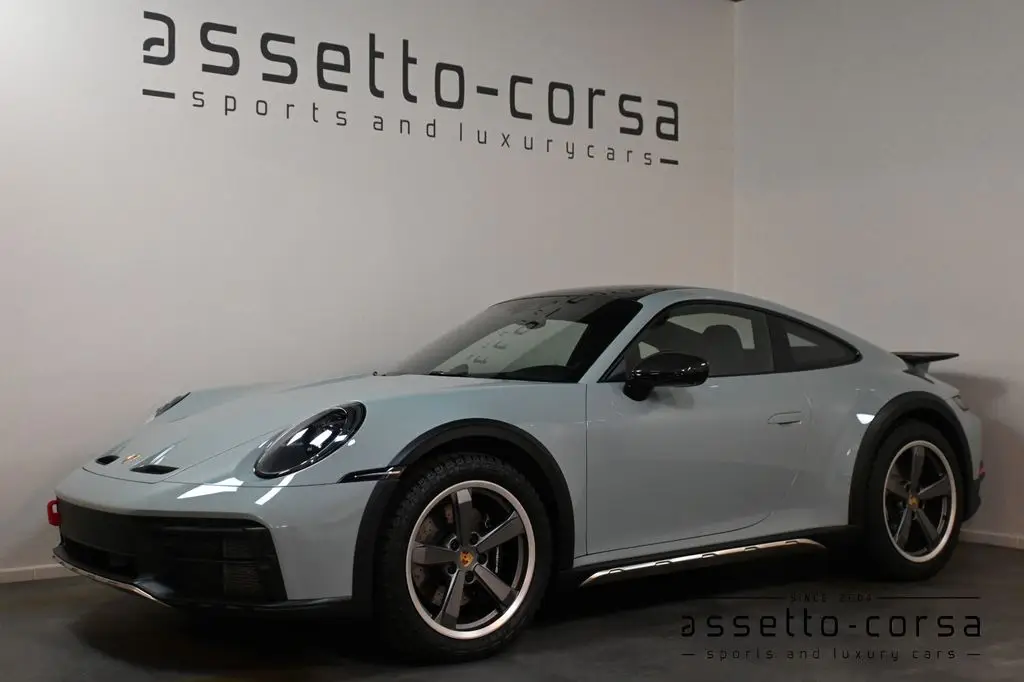 Photo 1 : Porsche 992 2023 Essence