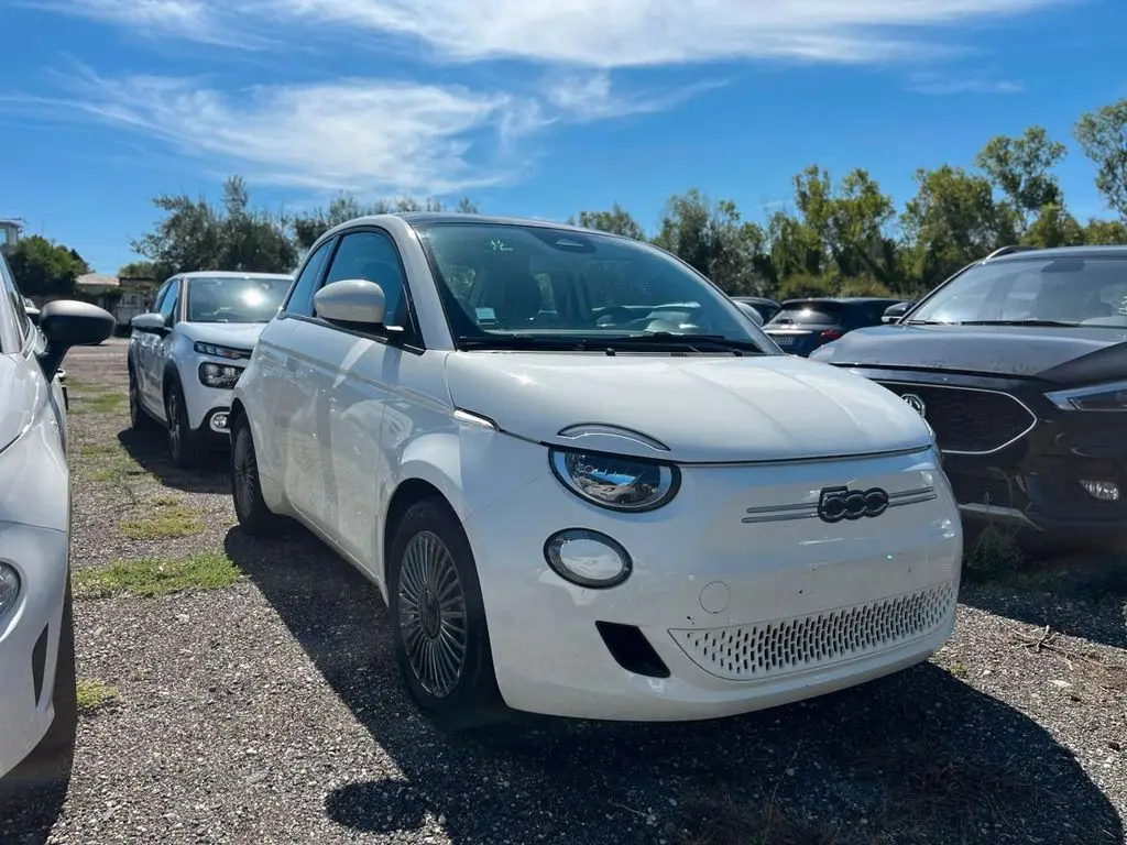 Photo 1 : Fiat 500 2021 Non renseigné