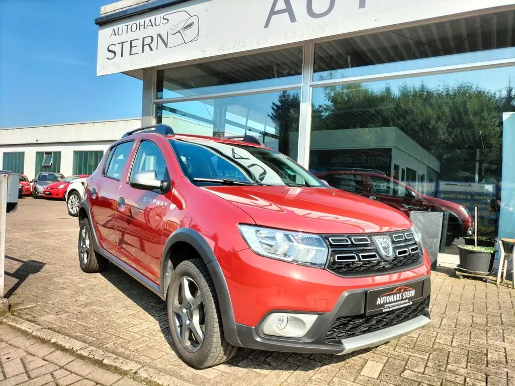 Photo 1 : Dacia Sandero 2017 Essence