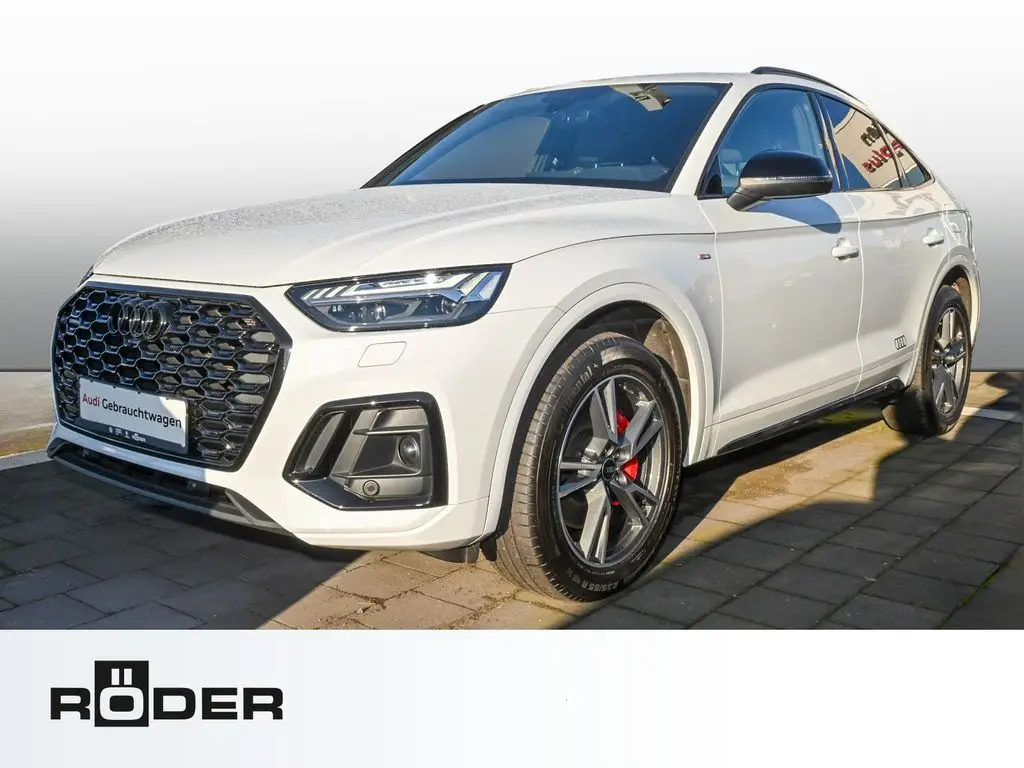 Photo 1 : Audi Q5 2021 Hybride