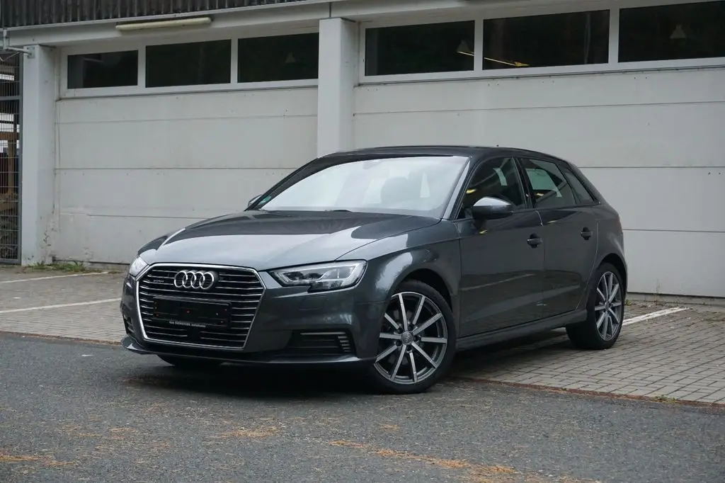 Photo 1 : Audi A3 2020 Hybrid