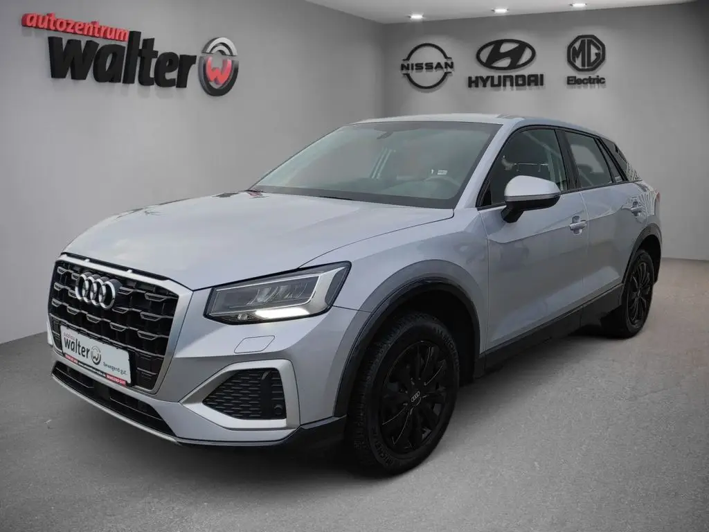 Photo 1 : Audi Q2 2021 Essence