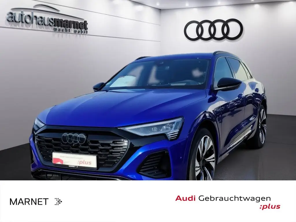 Photo 1 : Audi Q8 2023 Non renseigné