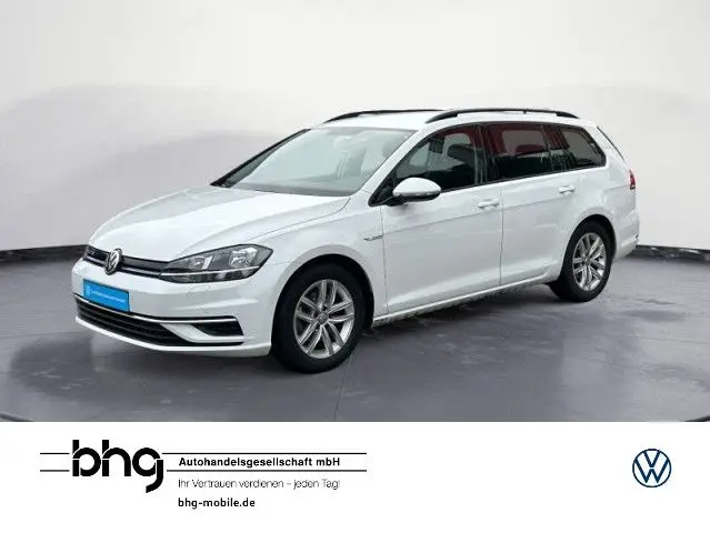 Photo 1 : Volkswagen Golf 2020 Petrol