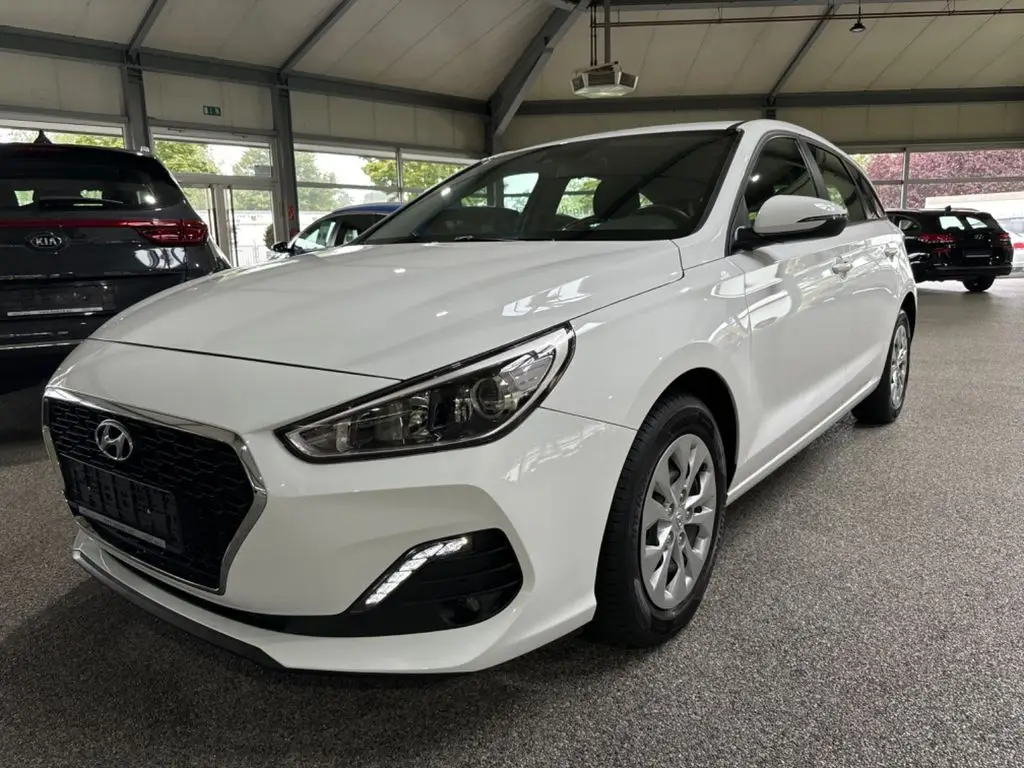 Photo 1 : Hyundai I30 2020 Essence