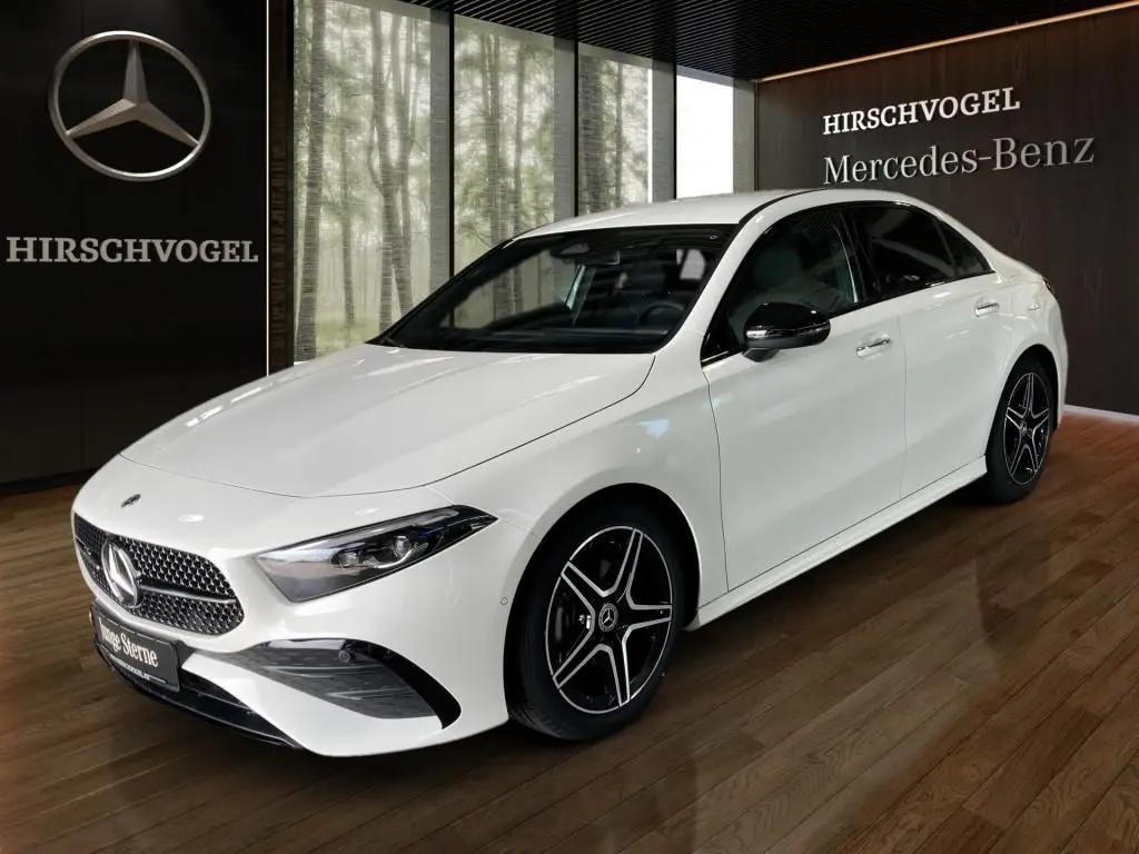 Photo 1 : Mercedes-benz Classe A 2023 Essence