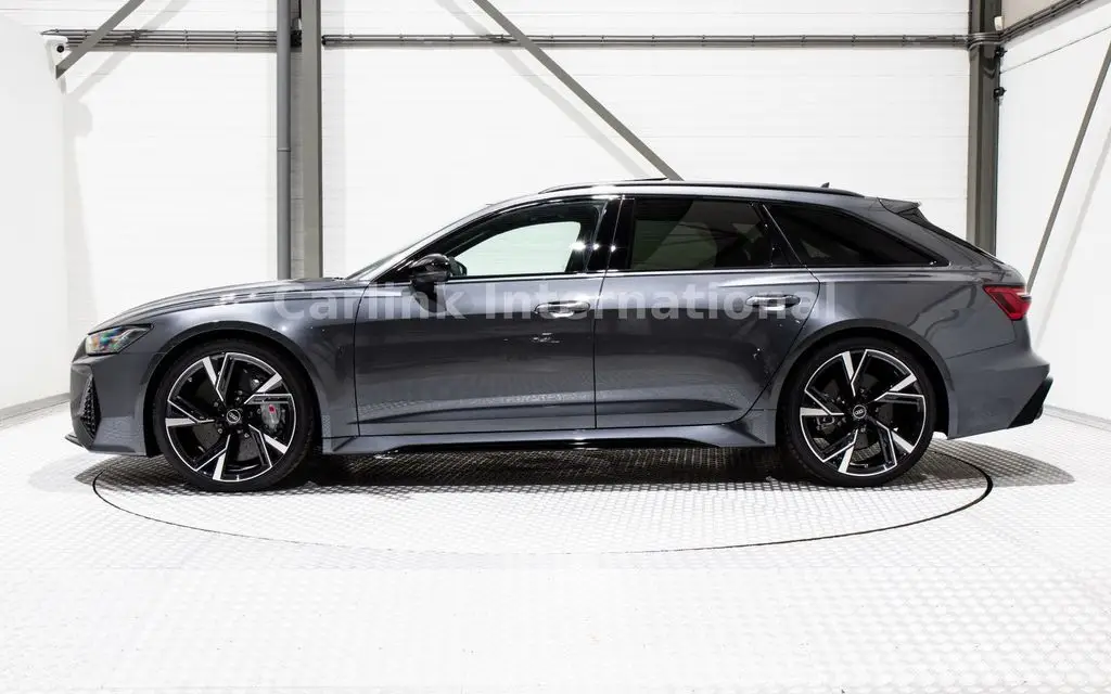 Photo 1 : Audi Rs6 2024 Petrol