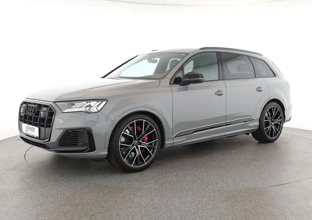 Photo 1 : Audi Sq7 2024 Petrol