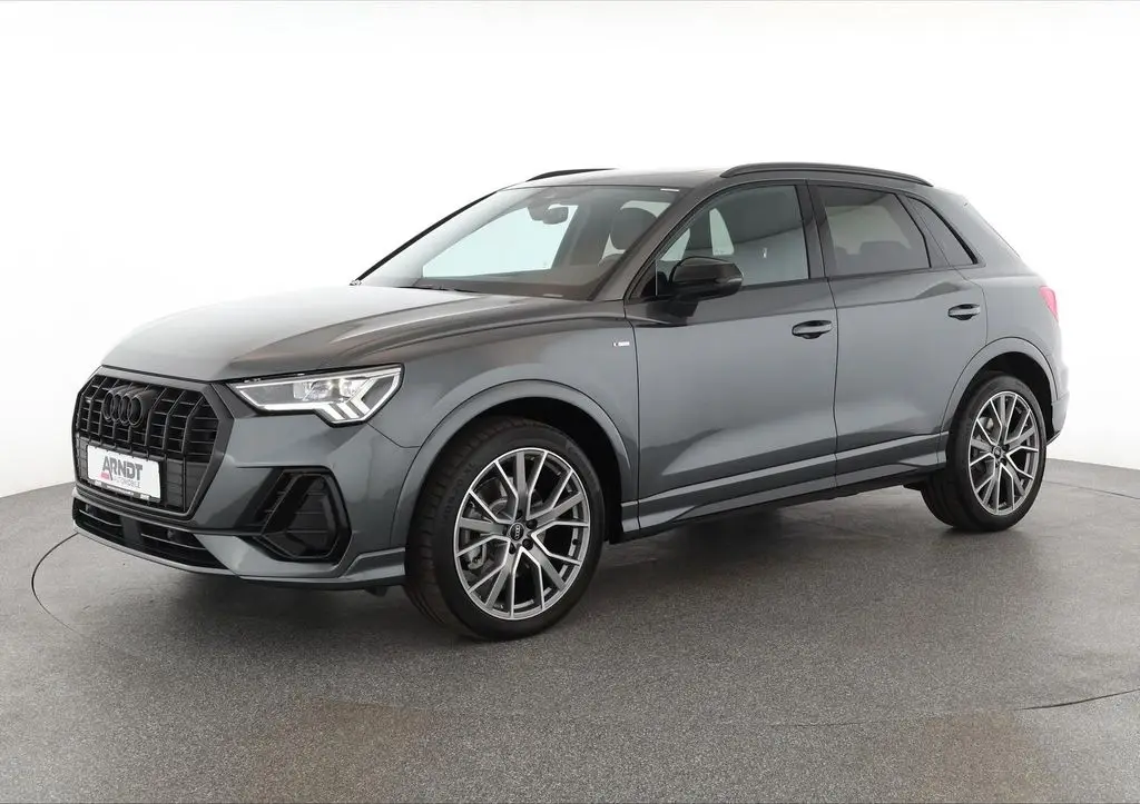 Photo 1 : Audi Q3 2024 Diesel