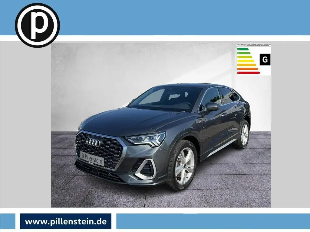 Photo 1 : Audi Q3 2023 Essence