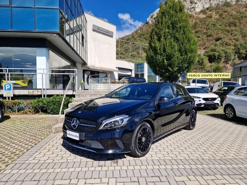 Photo 1 : Mercedes-benz Classe A 2017 Essence