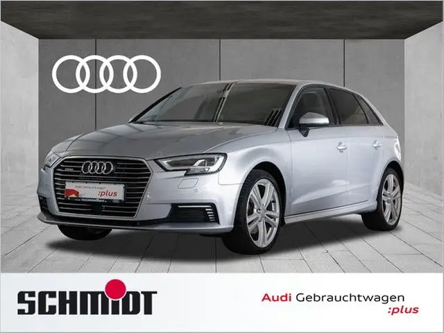 Photo 1 : Audi A3 2020 Hybride