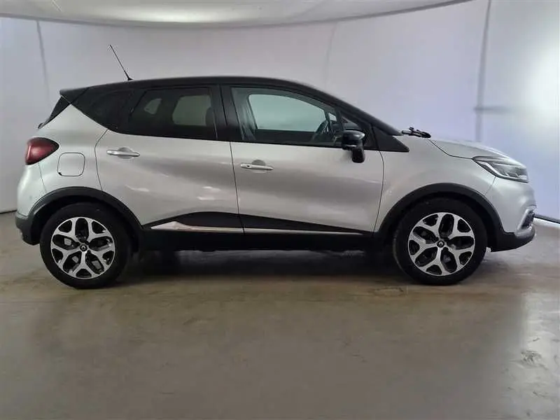 Photo 1 : Renault Captur 2019 Diesel