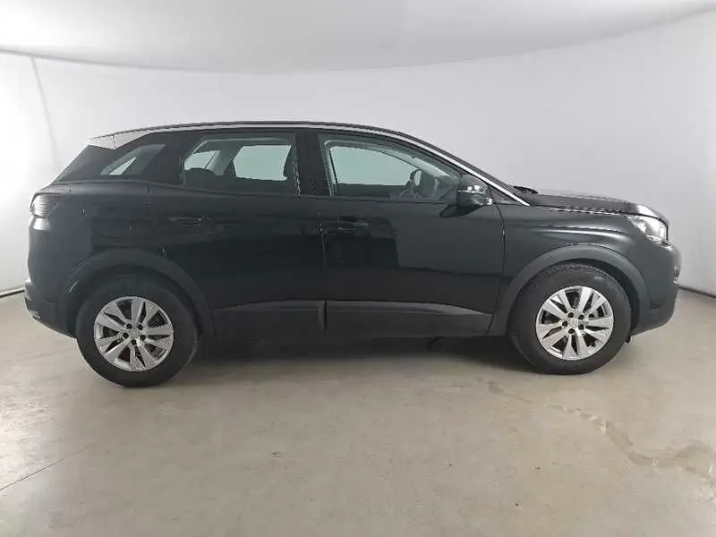 Photo 1 : Peugeot 3008 2019 Diesel