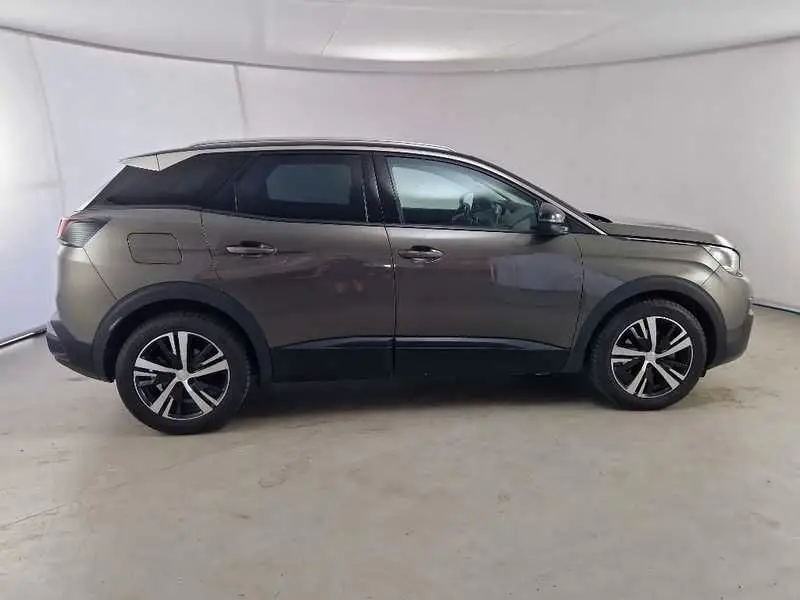 Photo 1 : Peugeot 3008 2020 Diesel