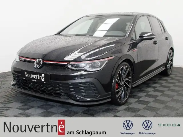 Photo 1 : Volkswagen Golf 2023 Petrol