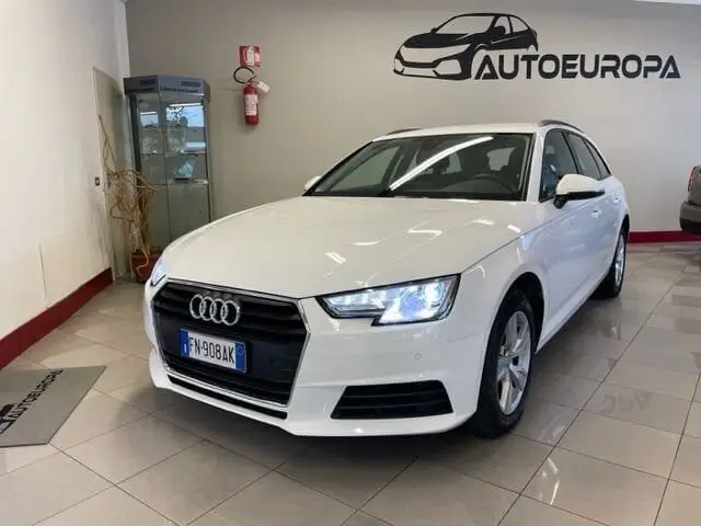 Photo 1 : Audi A4 2018 Diesel