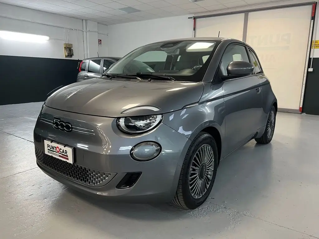 Photo 1 : Fiat 500 2021 Non renseigné