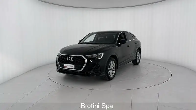 Photo 1 : Audi Q3 2020 Diesel